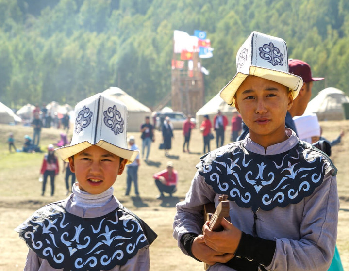 吉尔吉斯斯坦旅游必打卡景点(奇幻丝绸之路遗迹和鹰猎传统)-豁天游|活田酉 一个专门分享有趣的信息，激发人们的求知欲。